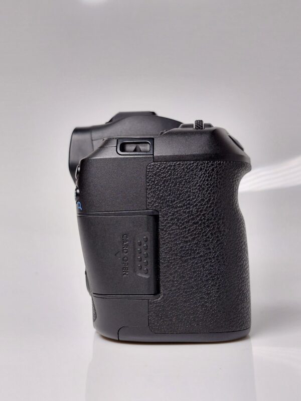 Canon R - Image 4