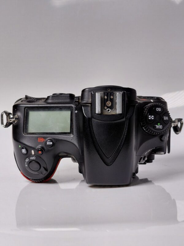 Nikon 5600 - Image 4