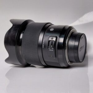 Nikon 20mm Sigma F1.4